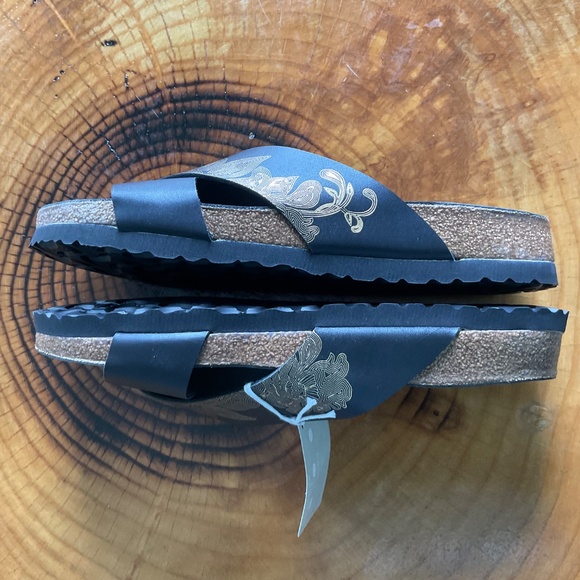 Papillio Sandals made by Birkenstock Black w/ Gold Print Ladies 9 /Mens 7 - Picture 4 of 13